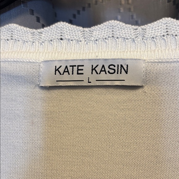 Kate Kasin White Floral Knit Sweater - Picture 2 of 3